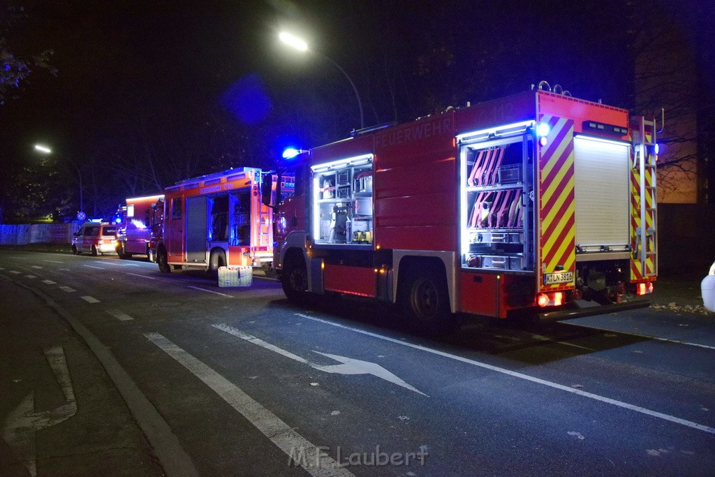 Feuer 2 Y Koeln Marienburg Raderthalguertel Mertenerstr Bonnerstr P04.JPG - Miklos Laubert